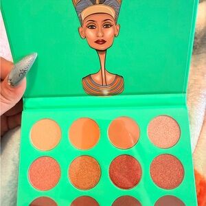 Juvia's Place The Nubian Palette - Green Packaging